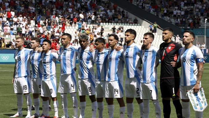 Lagu kebangsaan Argentina dicemooh di laga pembuka cabor sepakbola Olimpiade Paris 2024 (REUTERS/Thaier Al-Sudani)